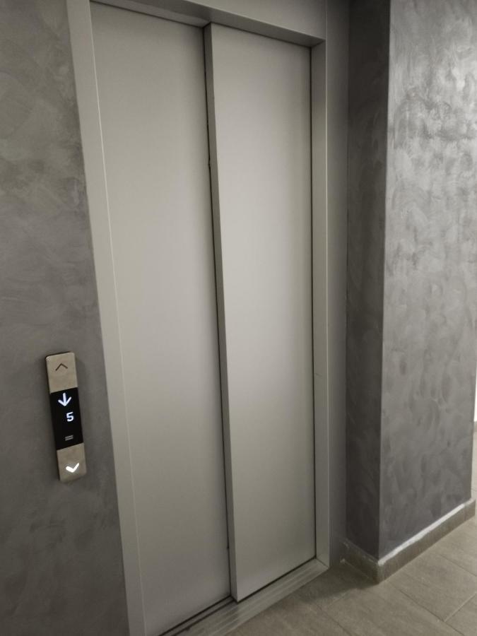Апартаменты Grey Diamond Тыргу-Муреш Экстерьер фото